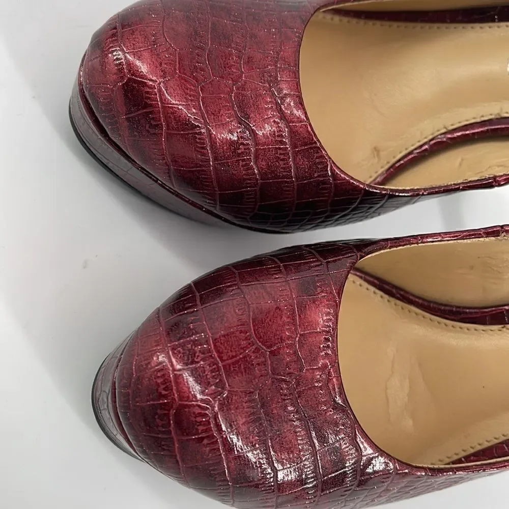 Gianni Bini wine red faux python print metallic platform heel heels shoes NWOT